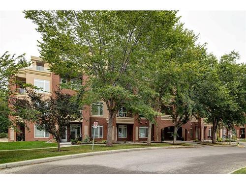 1208-24 Hemlock Crescent Sw, Calgary, AB - Outdoor With Facade