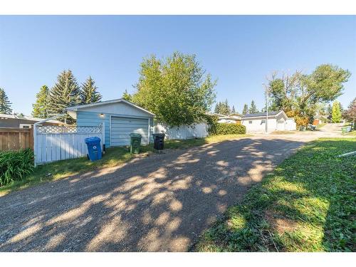 5251 Barron Drive Nw, Calgary, AB - Outdoor