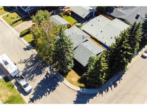 5251 Barron Drive Nw, Calgary, AB - Outdoor With View