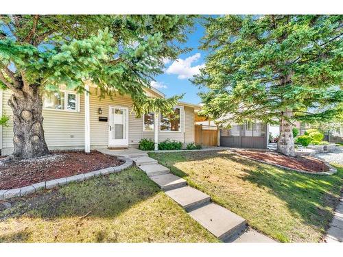 135 Rundleview Drive Ne, Calgary, AB - Outdoor