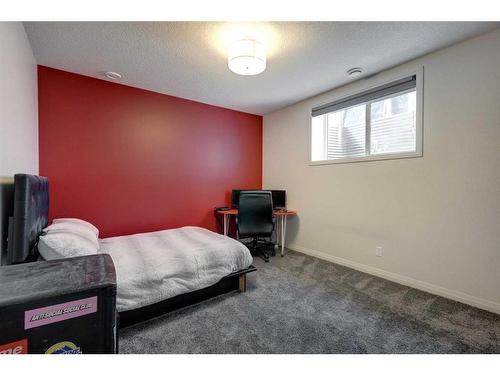 81 Auburn Meadows Crescent Se, Calgary, AB - Indoor Photo Showing Bedroom