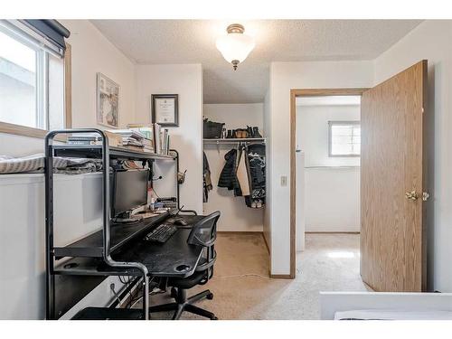 56 Laguna Close Ne, Calgary, AB - Indoor