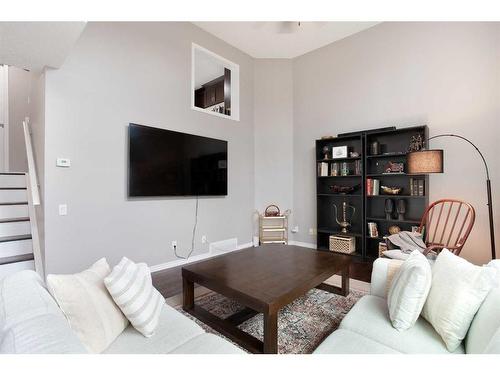 90 Country Hills Cove Nw, Calgary, AB - Indoor Photo Showing Living Room