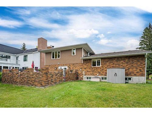 3727 37 Street Nw, Calgary, AB - Outdoor