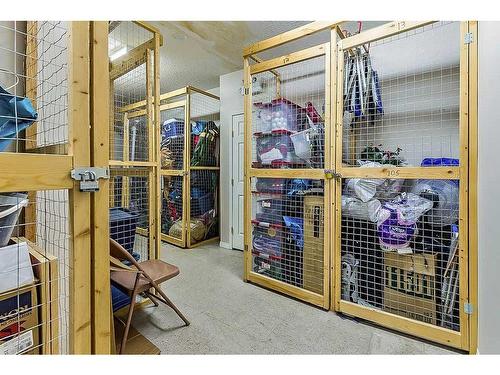 201-16 Poplar Avenue, Okotoks, AB - Indoor Photo Showing Other Room