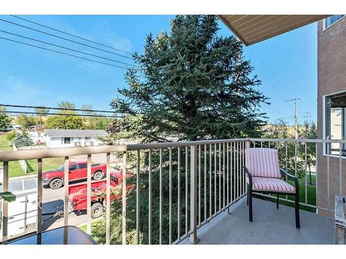 201-16 Poplar Avenue, Okotoks, AB - Outdoor