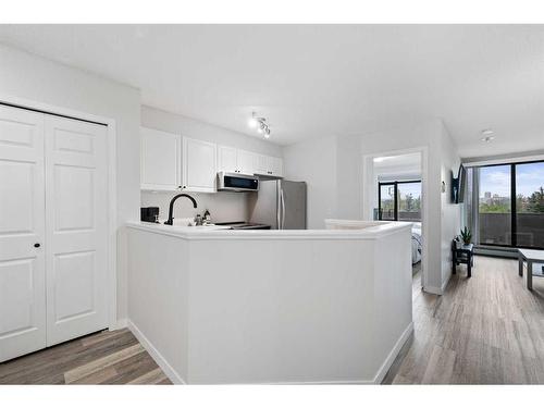 402-1121 6 Avenue Sw, Calgary, AB - Indoor