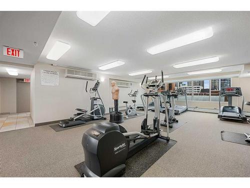 402-1121 6 Avenue Sw, Calgary, AB - Indoor Photo Showing Gym Room