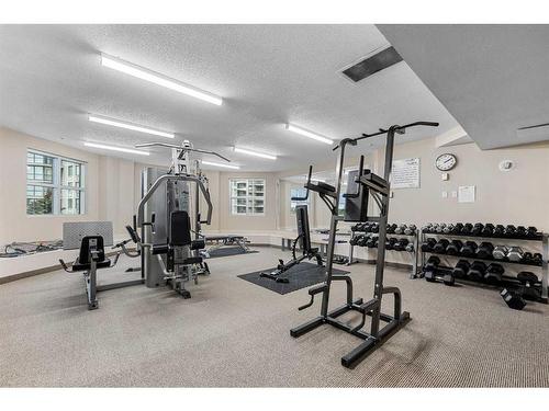 402-1121 6 Avenue Sw, Calgary, AB - Indoor Photo Showing Gym Room