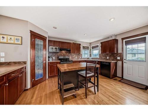 155 Kincora Manor, Calgary, AB - Indoor Photo Showing Kitchen