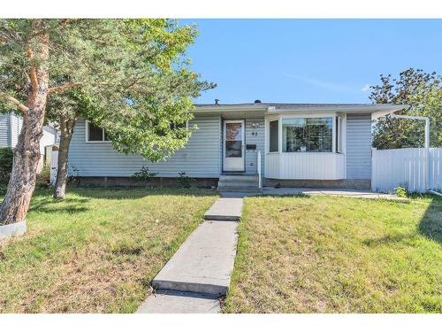 93 Marwood Circle Ne, Calgary, AB - Outdoor