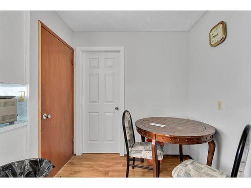 93 Marwood Circle Ne, Calgary, AB - Indoor Photo Showing Dining Room