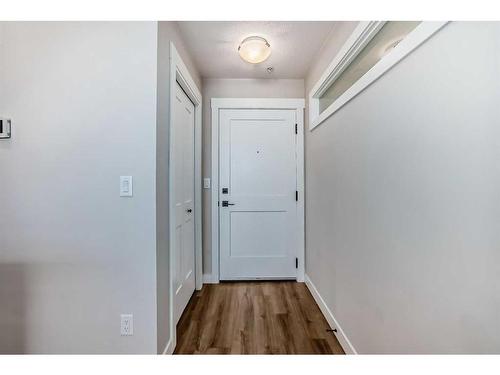 5212-200 Seton Circle Se, Calgary, AB - Indoor Photo Showing Other Room