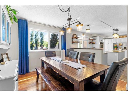 5826 Imperial Drive, Olds, AB - Indoor Photo Showing Dining Room