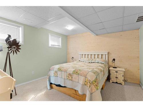 5826 Imperial Drive, Olds, AB - Indoor Photo Showing Bedroom