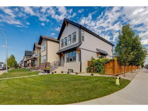 225 Masters Crescent Se, Calgary, AB - Outdoor