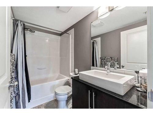 4306-155 Skyview Ranch Way Ne, Calgary, AB - Indoor Photo Showing Bathroom