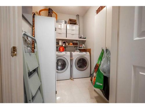 119-2144 Paliswood Road Sw, Calgary, AB - Indoor Photo Showing Laundry Room