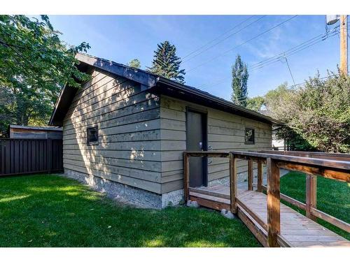 3025 Roxboro Glen Road Sw, Calgary, AB - Outdoor