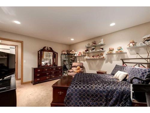 63 Pinebrook Way Sw, Rural Rocky View County, AB - Indoor Photo Showing Bedroom