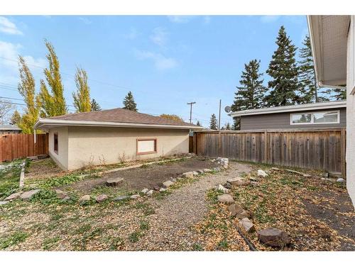 68 Sackville Drive Sw, Calgary, AB - Outdoor With Deck Patio Veranda With Exterior