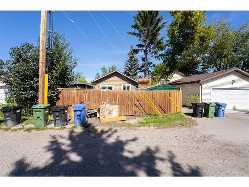 109 Mckerrell Way Se, Calgary, AB - Outdoor