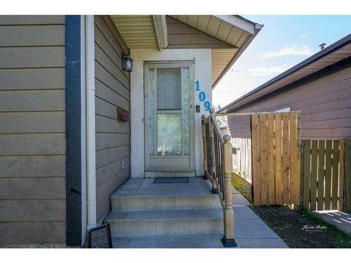 109 Mckerrell Way Se, Calgary, AB - Outdoor With Exterior