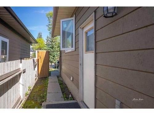 109 Mckerrell Way Se, Calgary, AB - Outdoor With Exterior