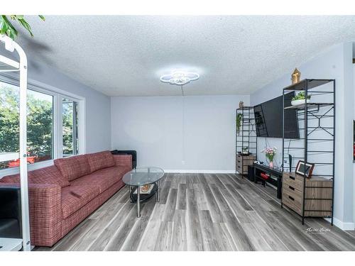 109 Mckerrell Way Se, Calgary, AB - Indoor Photo Showing Other Room