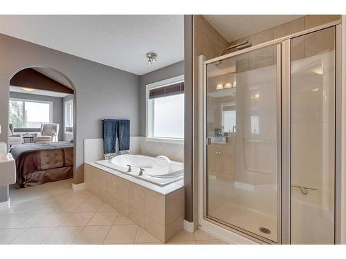 189 Cranleigh Terrace Se, Calgary, AB - Indoor Photo Showing Bathroom