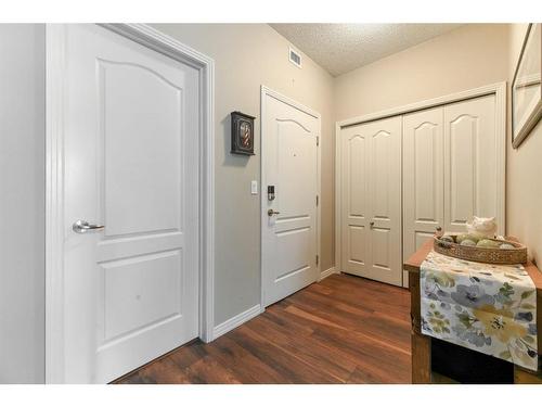 109-1 Crystal Green Lane, Okotoks, AB - Indoor Photo Showing Other Room