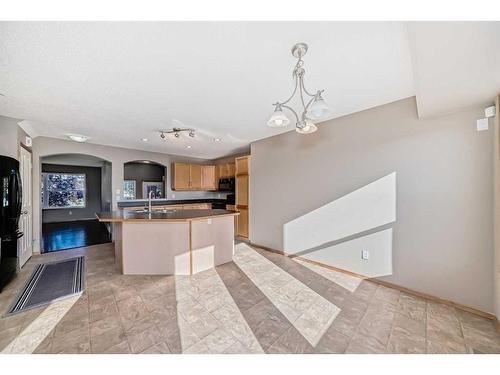 84 Covebrook Close Ne, Calgary, AB - Indoor Photo Showing Kitchen