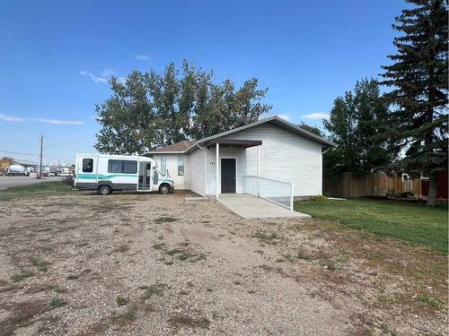 126 3 Street, Vulcan, AB 