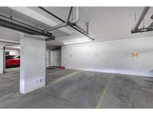 309-16 Sage Hill Terrace Nw, Calgary, AB - Indoor Photo Showing Garage