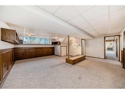 3535 Beaver Road Nw, Calgary, AB - Indoor Photo Showing Other Room