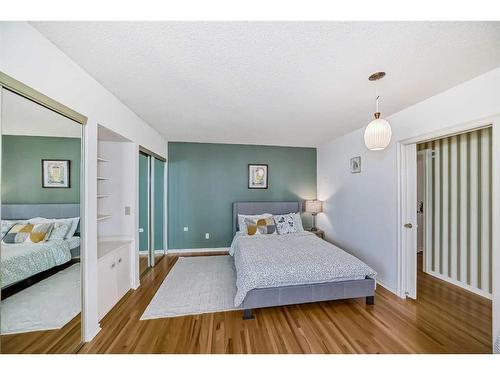 3535 Beaver Road Nw, Calgary, AB - Indoor Photo Showing Bedroom