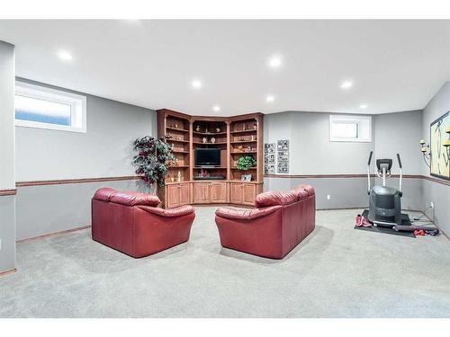 3 Evergreen Close Sw, Calgary, AB - Indoor Photo Showing Basement