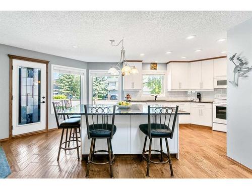 3 Evergreen Close Sw, Calgary, AB - Indoor Photo Showing Kitchen With Upgraded Kitchen