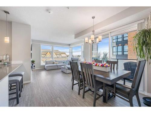 402-122 Mahogany Centre Se, Calgary, AB - Indoor Photo Showing Living Room