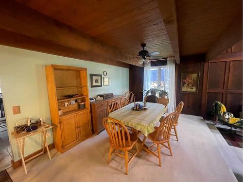 40 Westhill Crescent, Didsbury, AB - Indoor Photo Showing Dining Room