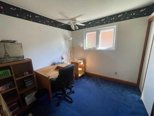 40 Westhill Crescent, Didsbury, AB - Indoor Photo Showing Other Room