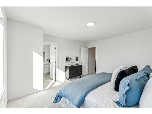 23 Saddlebred Place, Cochrane, AB - Indoor Photo Showing Bedroom