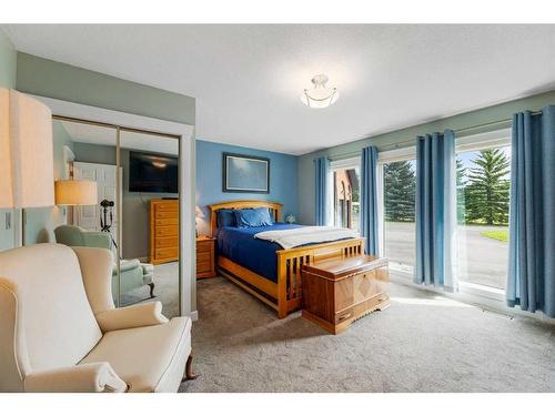 40 Mount Vista Estates, Rural Rocky View County, AB - Indoor Photo Showing Bedroom