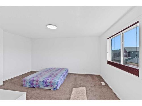 123 Walden Heights Se, Calgary, AB - Indoor Photo Showing Bedroom