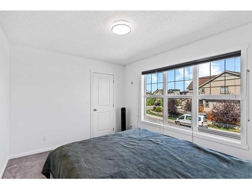 123 Walden Heights Se, Calgary, AB - Indoor Photo Showing Bedroom