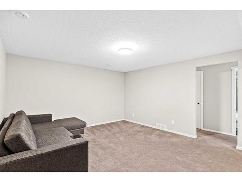 123 Walden Heights Se, Calgary, AB - Indoor Photo Showing Other Room