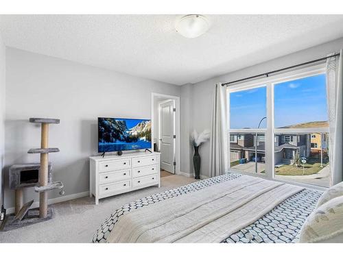 307 Walgrove Boulevard Se, Calgary, AB - Indoor Photo Showing Bedroom