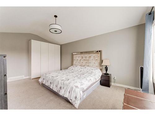 1611 Monteith Drive Se Drive, High River, AB - Indoor Photo Showing Bedroom