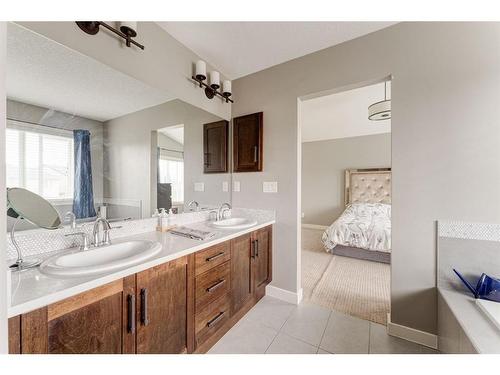 1611 Monteith Drive Se Drive, High River, AB - Indoor Photo Showing Bathroom