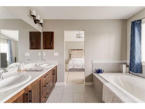 1611 Monteith Drive Se Drive, High River, AB - Indoor Photo Showing Bathroom